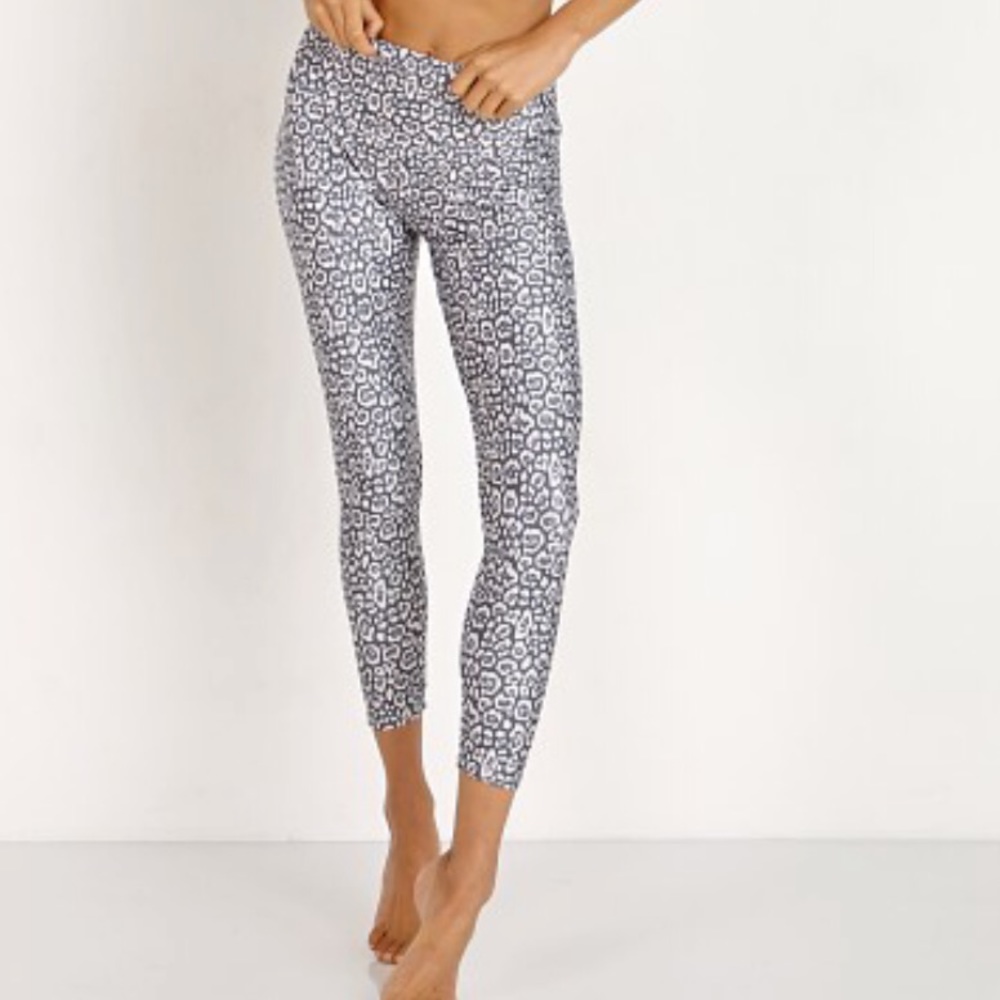Onzie Full Length Leopard Legging